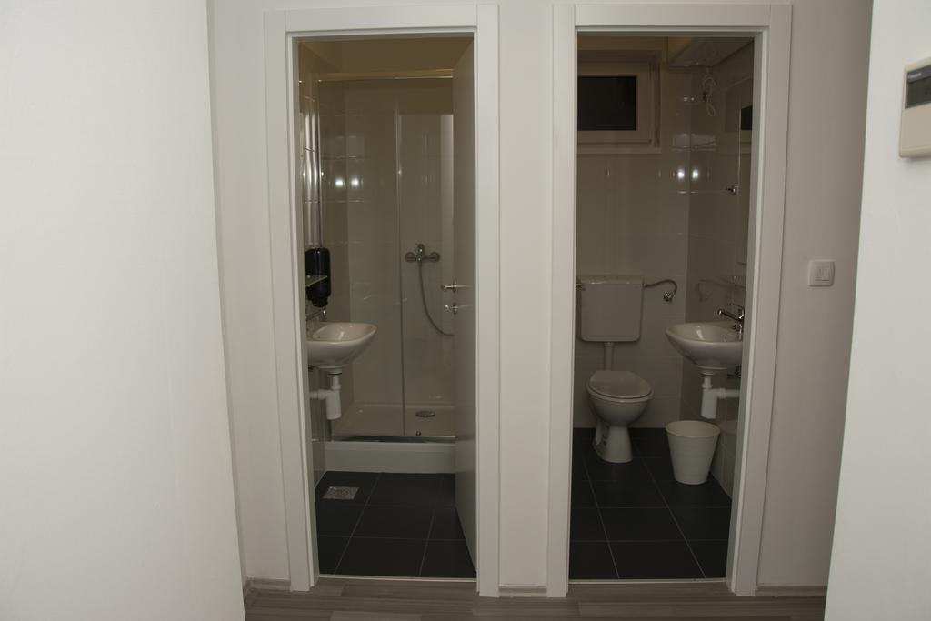 Hostel 101 Dalmatinac Vukovar Esterno foto